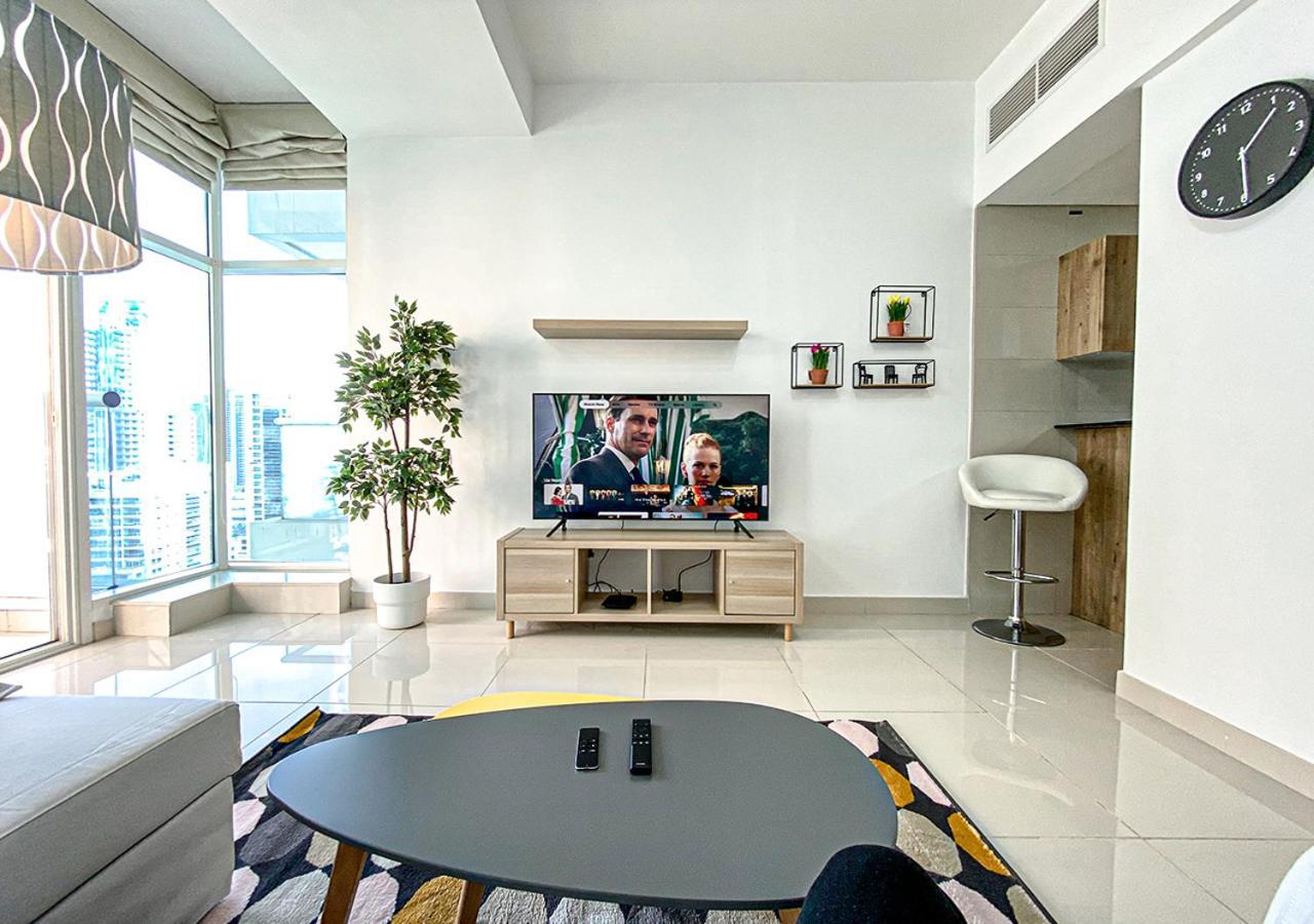 Apartmán Walk To The Beach Or Enjoy The Amazing View From The Balcony Dubaj Exteriér fotografie