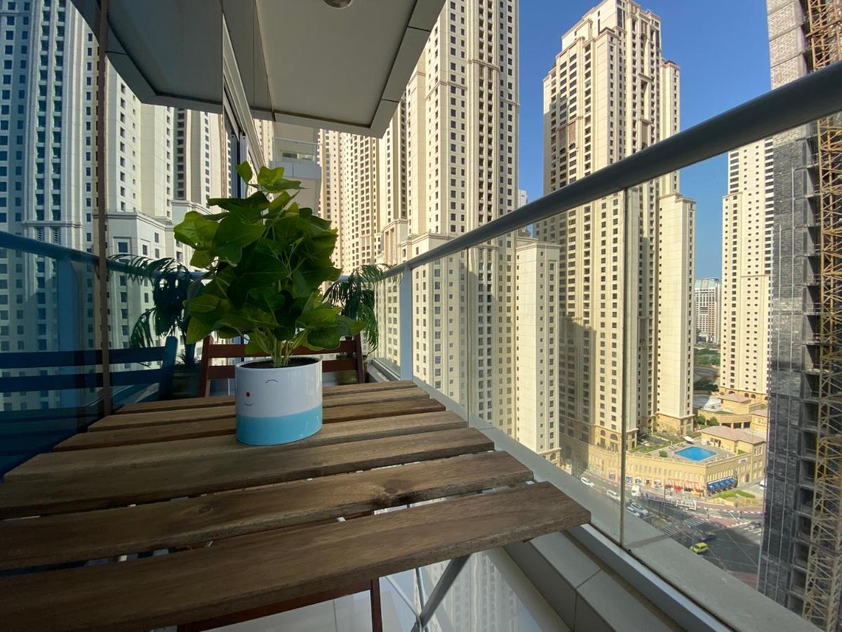 Apartmán Walk To The Beach Or Enjoy The Amazing View From The Balcony Dubaj Exteriér fotografie