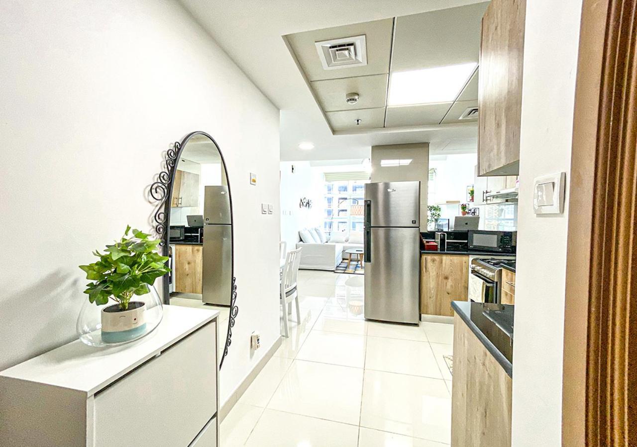 Apartmán Walk To The Beach Or Enjoy The Amazing View From The Balcony Dubaj Exteriér fotografie